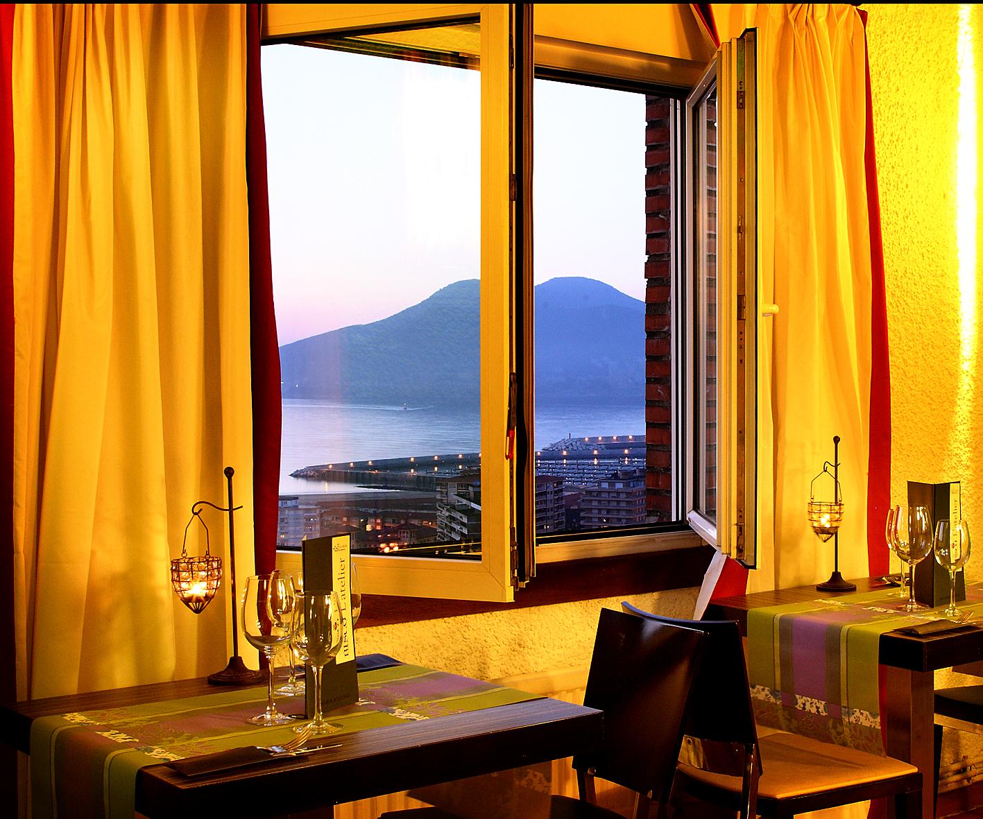 Hotel Restaurante Risco Laredo Ngoại thất bức ảnh