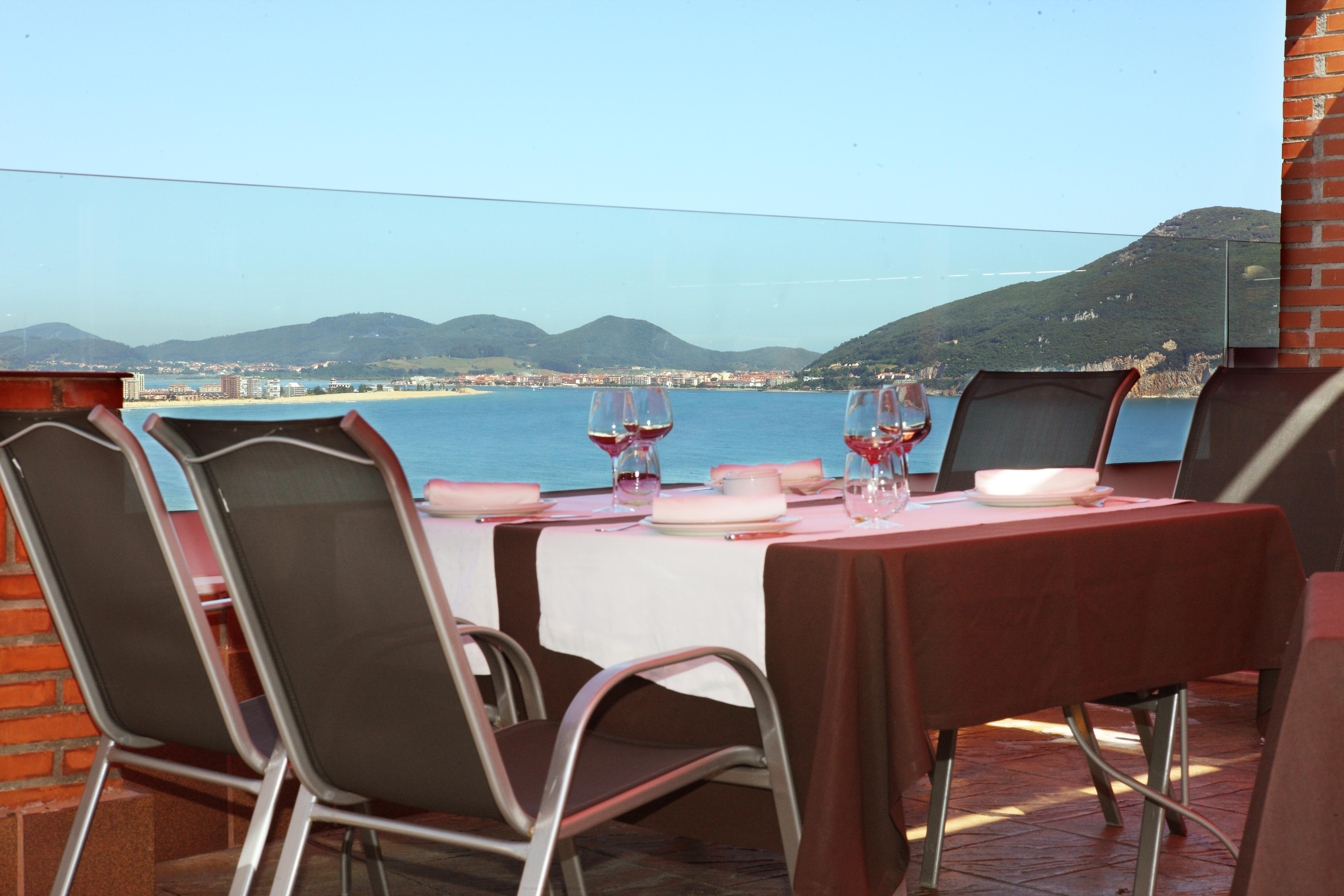 Hotel Restaurante Risco Laredo Ngoại thất bức ảnh