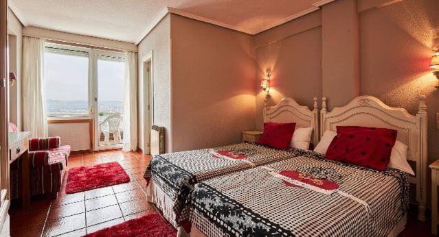 Hotel Restaurante Risco Laredo Ngoại thất bức ảnh
